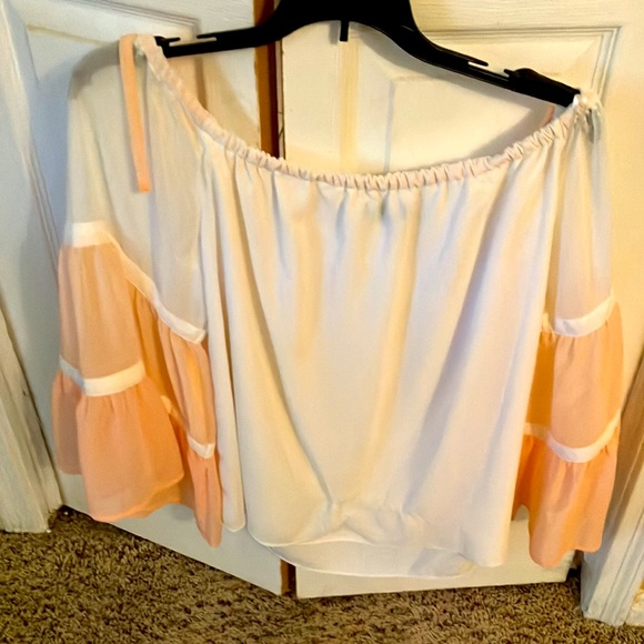 Off shoulder top - Picture 4 of 7